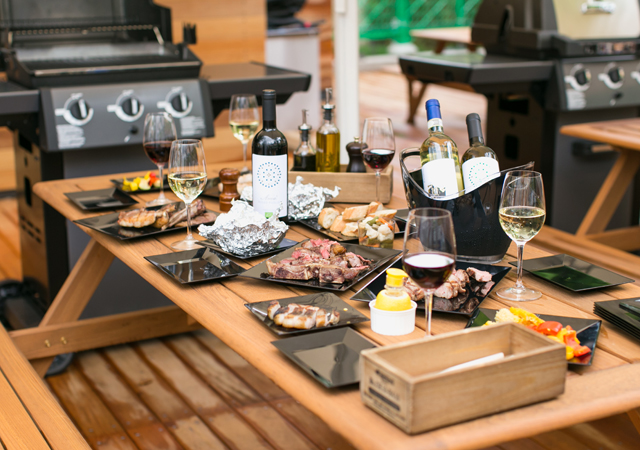 名古屋 栄 サカエヒロバスのイタリアンBBQレストラン CARVINO 栄 テラス席